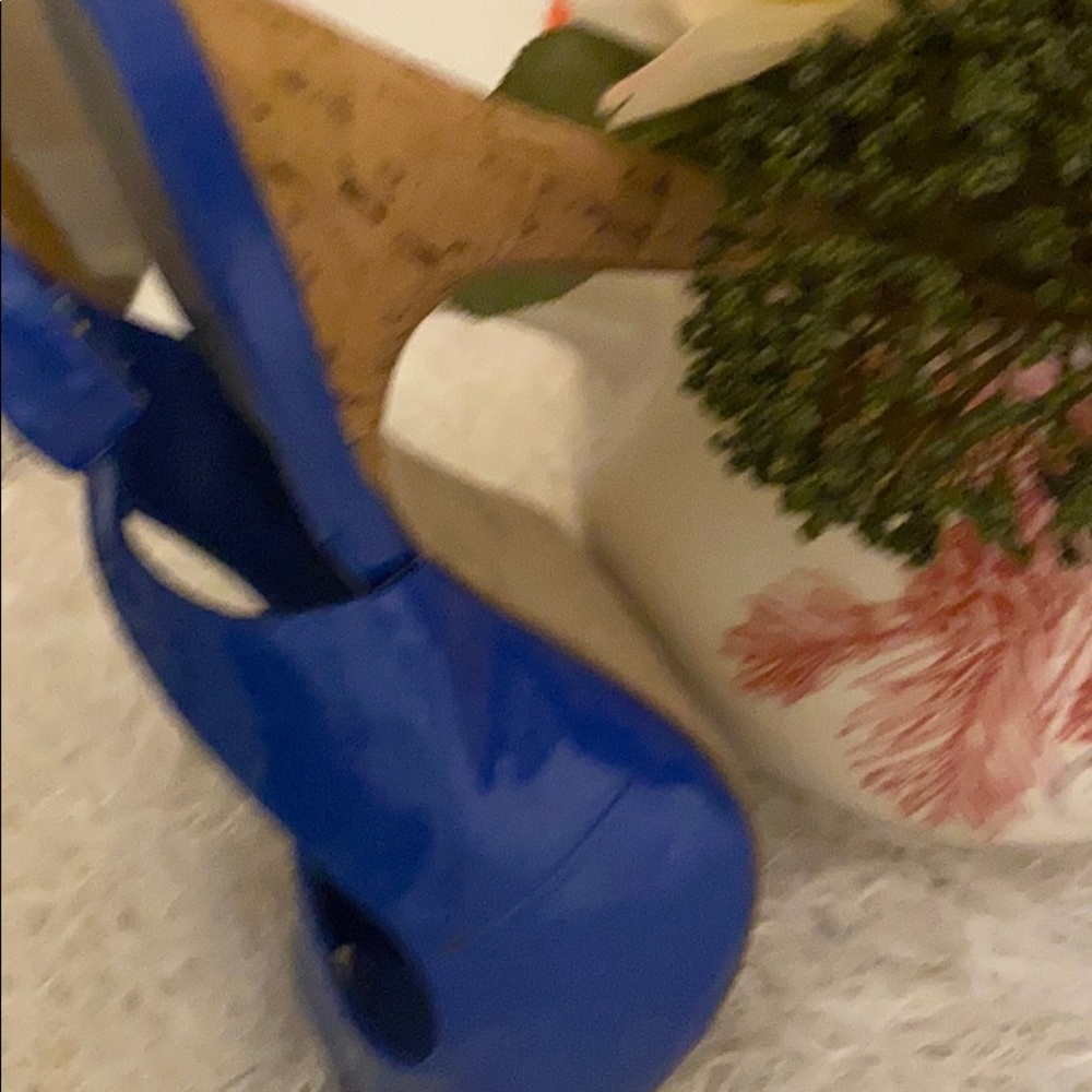 High heels - Picture 3 of 7